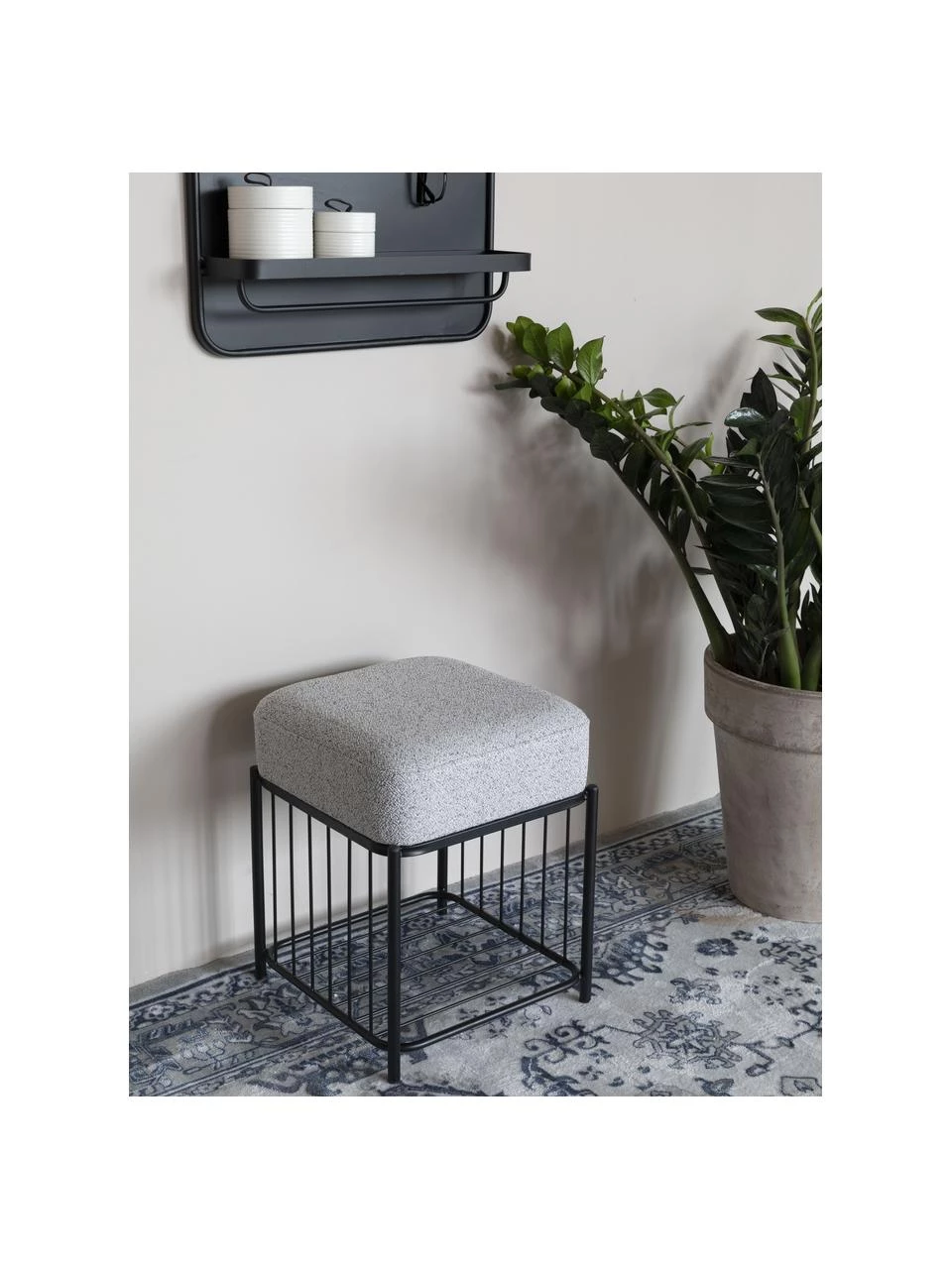 Bouclé-Polsterhocker Milou mit Ablagefläche, B 35 x H 45 cm – Bild 2